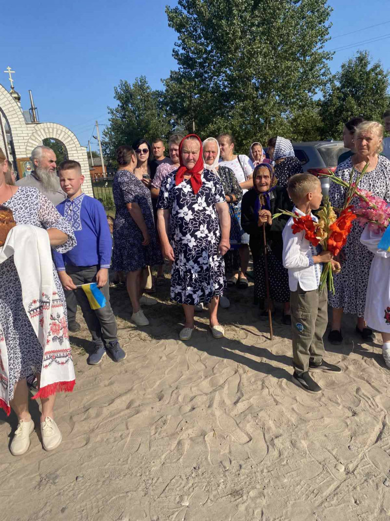 З полону додому: у волинській громаді урочисто зустріли Героя Віталія Березнюка