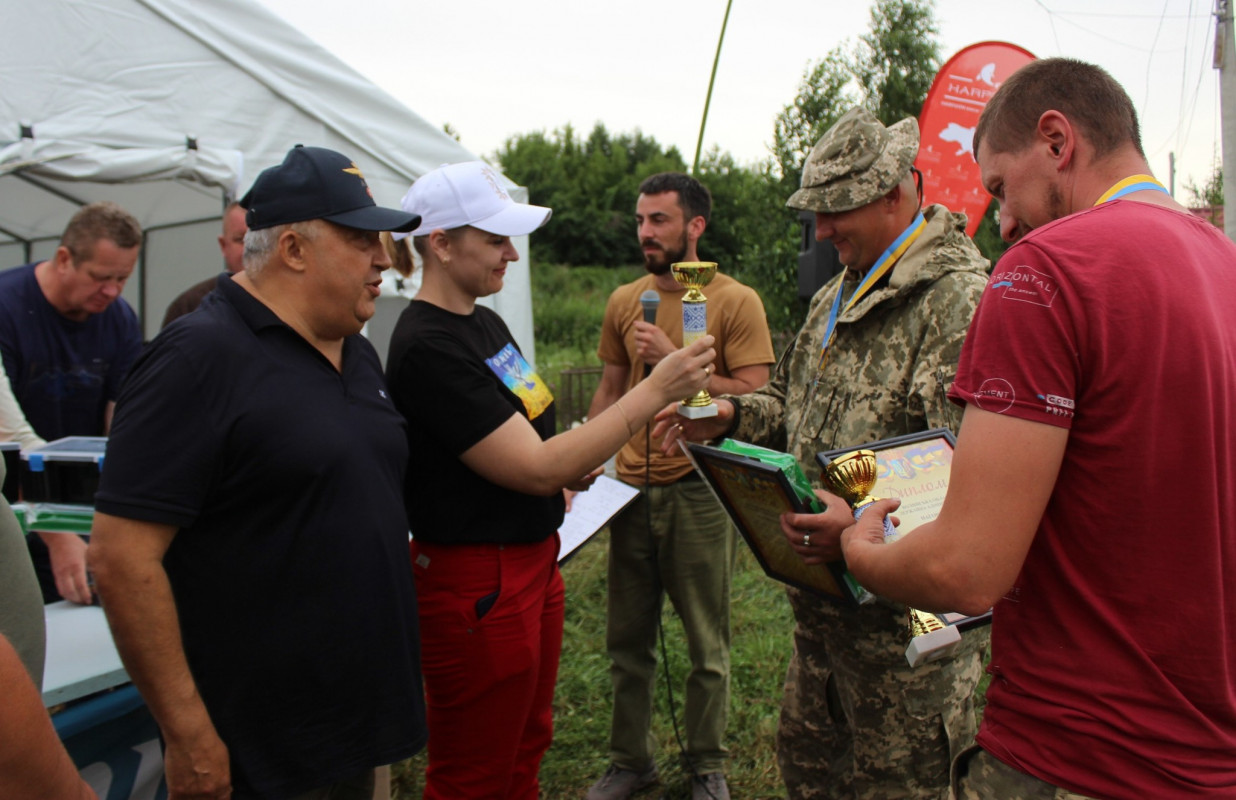 Змагання для захисників: ветерани Луцького району рибалили на турнірі