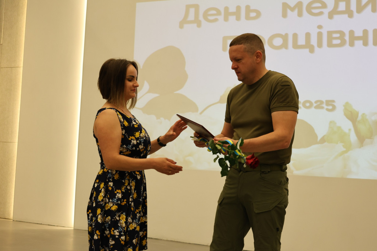 Відзнаки МОЗ й ОДА: медиків Волині привітали з професійним святом