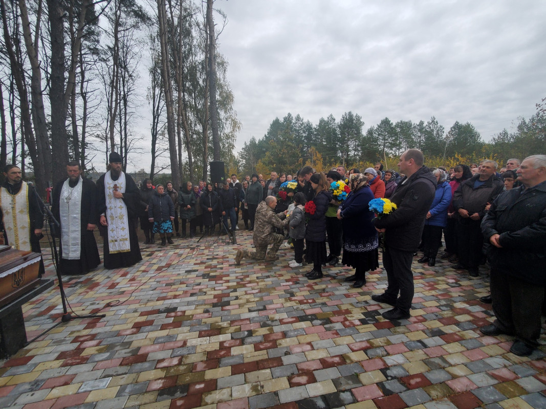 У громаді на Волині попрощалися з Героєм Олександром Захарчуком