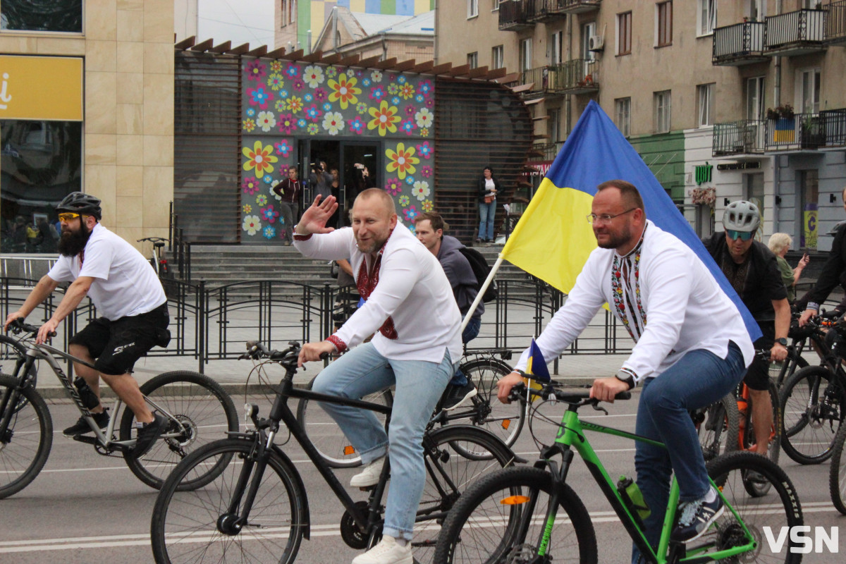 День міста у Луцьку: «Велопробіг у вишиванках». Фоторепортаж