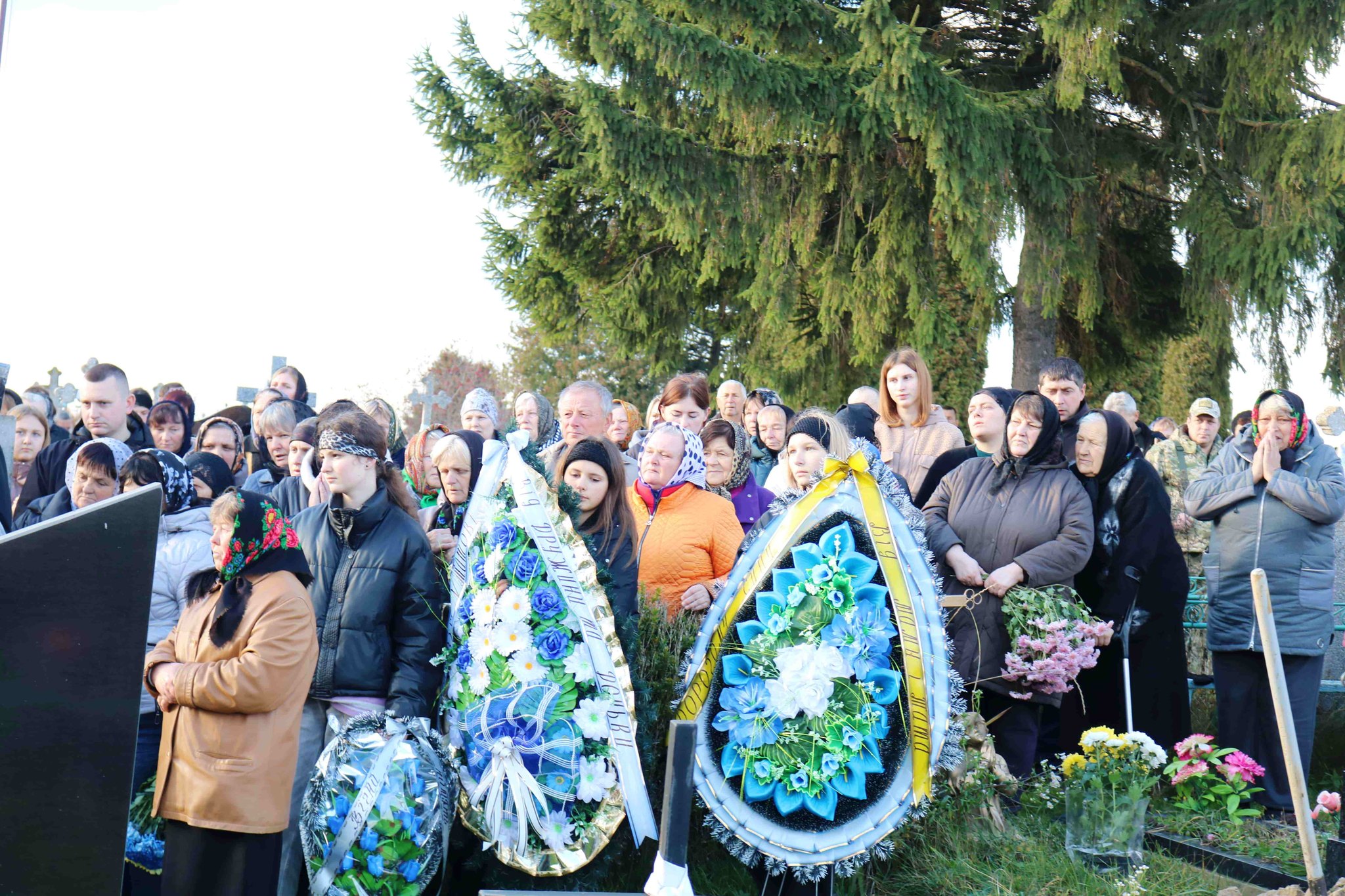 Маленька донечка втратила батька: на Волині попрощались з Героєм, який майже рік вважався зниклим безвісти