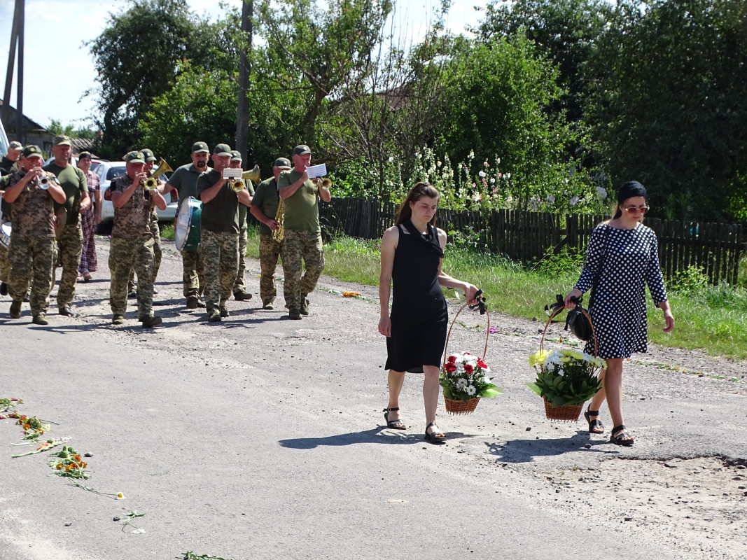 Героя повернули під час обміну тілами загиблих: на Волині в останню дорогу провели Івана Заблоцького