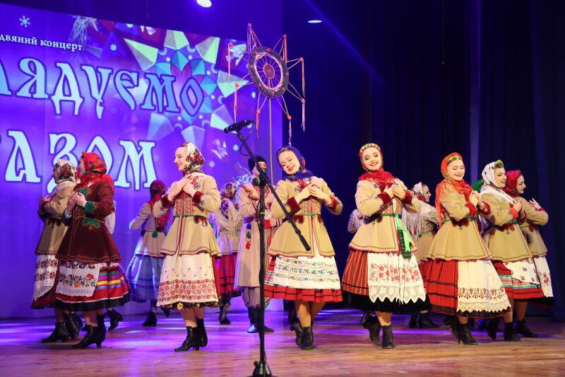 Світло Різдва в час війни: у Луцьку відбувся благодійний концерт на підтримку ЗСУ