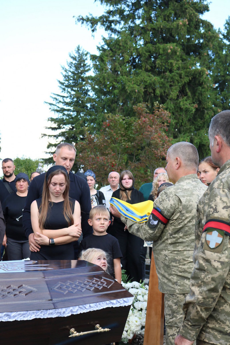 Загинув понад півтора року тому у Курській області: на Волині поховали захисника Миколу Собчука