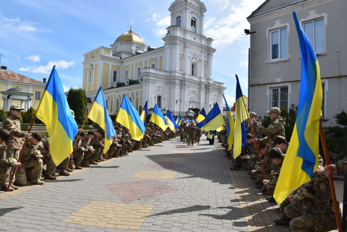 Загинув понад півтора року тому: у Луцьку попрощалися з Героєм Святославом Юзефчуком