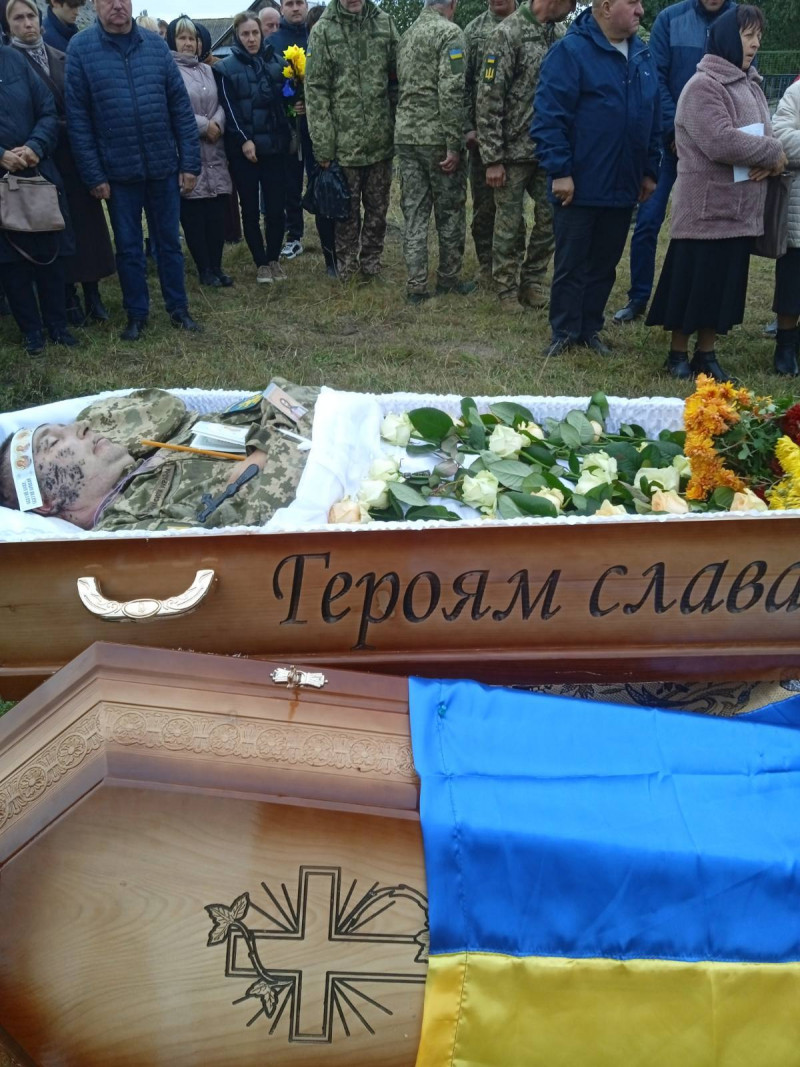 Так і не дочекався народження дитини: на Волині провели в останню путь Василя Шафранюка