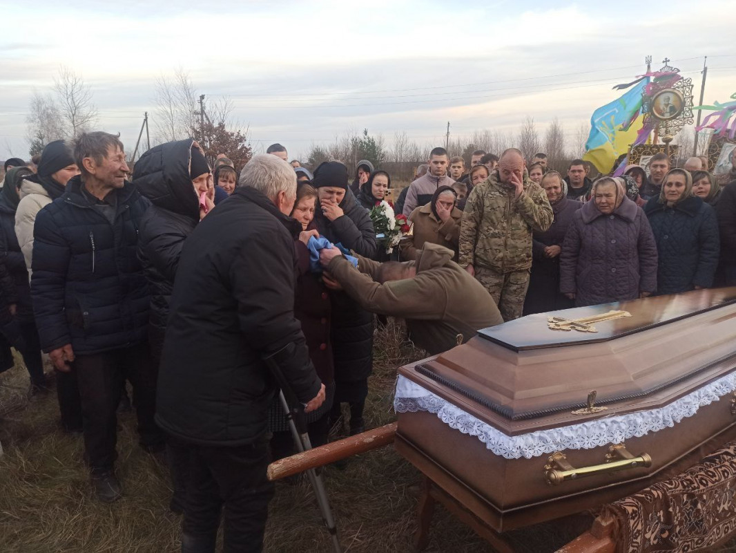 Загинув у Курській області: на Волині усім селом попрощалися з молодим Героєм Дмитром Михальчуком