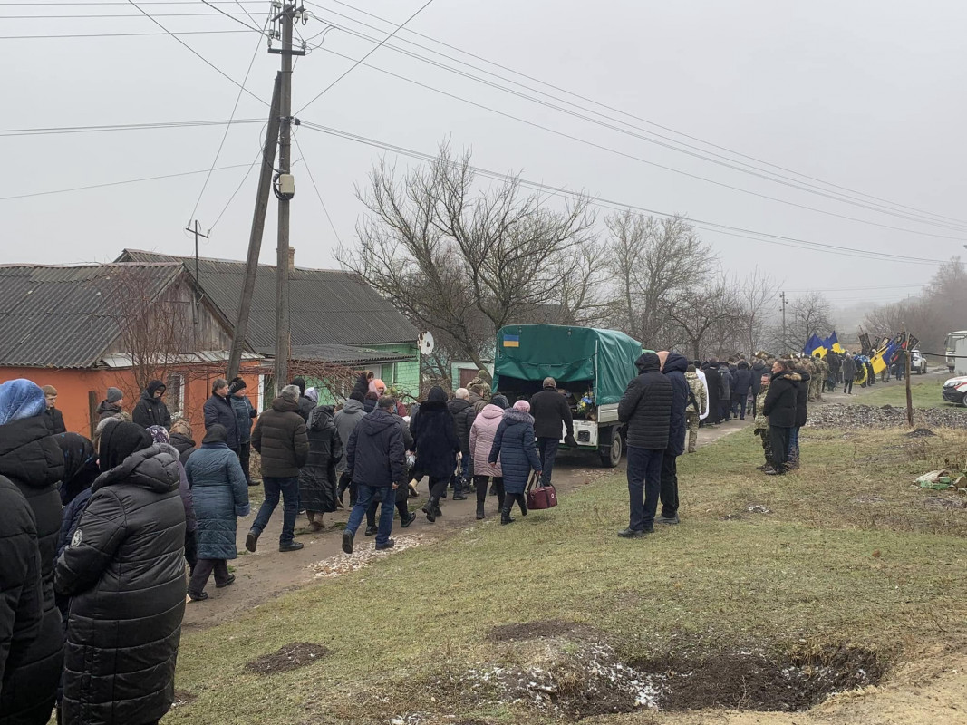 Життя обірвалося від численних травм: на Волині попрощалися із захисником Юрієм Сапіжуком