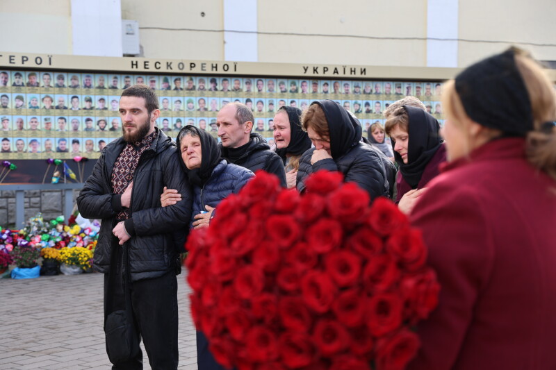 У Луцьку попрощалися із захисником України Віктором Калеником