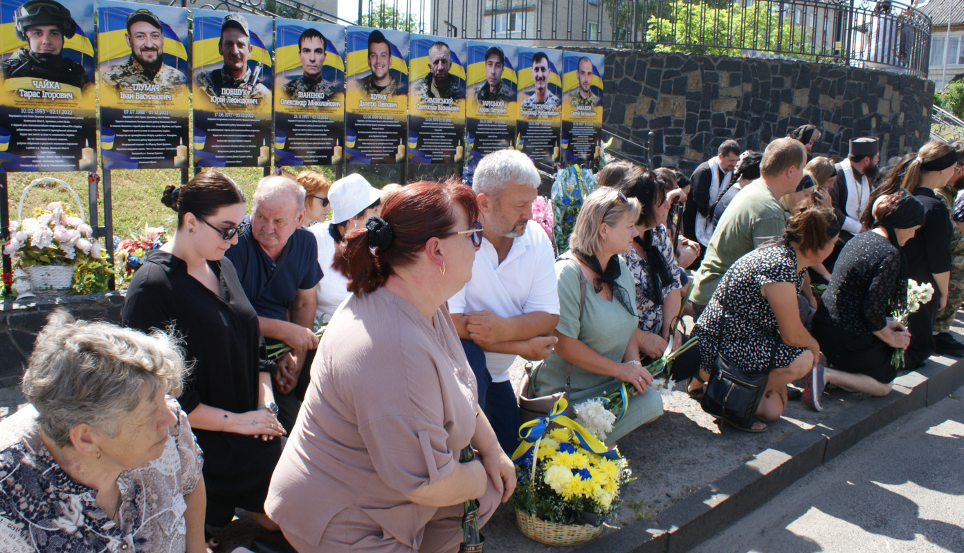«За його голову окупанти обіцяли винагороду»: на Волині попрощалися з легендарним розвідником Віктором Зенцом