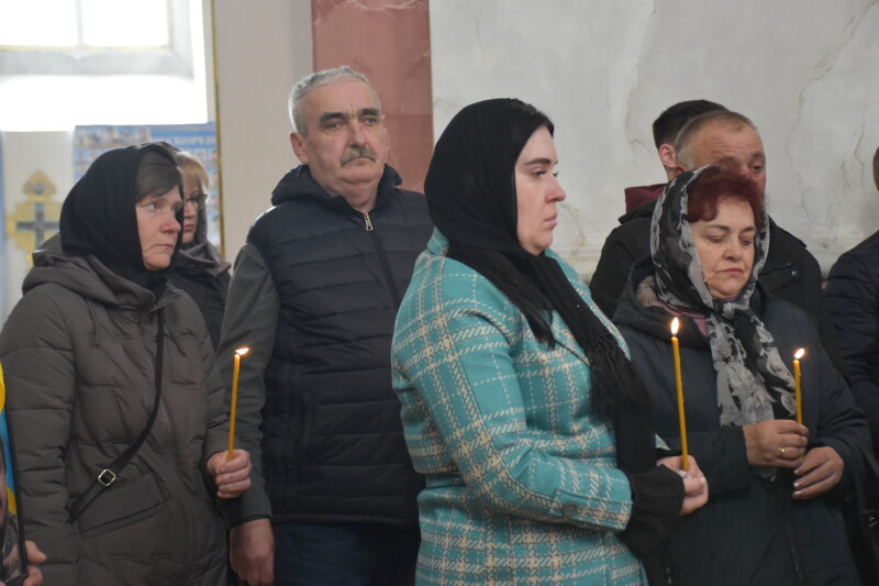 Луцьк попрощався із двома Героями — Анатолієм Андрусиком та Богданом Новосадом