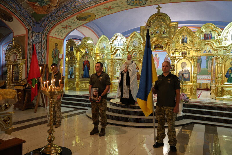 Загинув у бою на Харківщині: в Луцьку попрощалися з військовослужбовцем Дмитром Павловичем