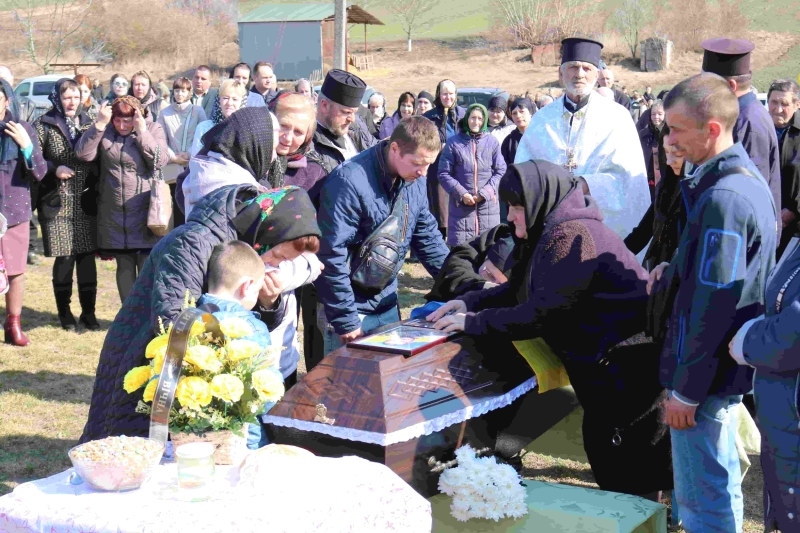 Громада на Волині провела в останню земну дорогу свого захисника Івана Шваївського