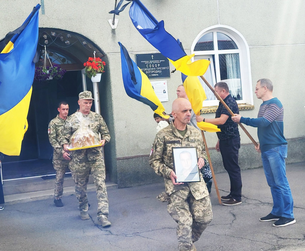 У травні мобілізували, а у серпні стало відомо про загибель: на Волині поховали захисника Романа Шафету