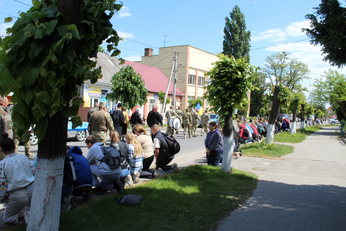 В бою отримав поранення, несумісні з життям: на Волині поховали Героя Сергія Дмитрука