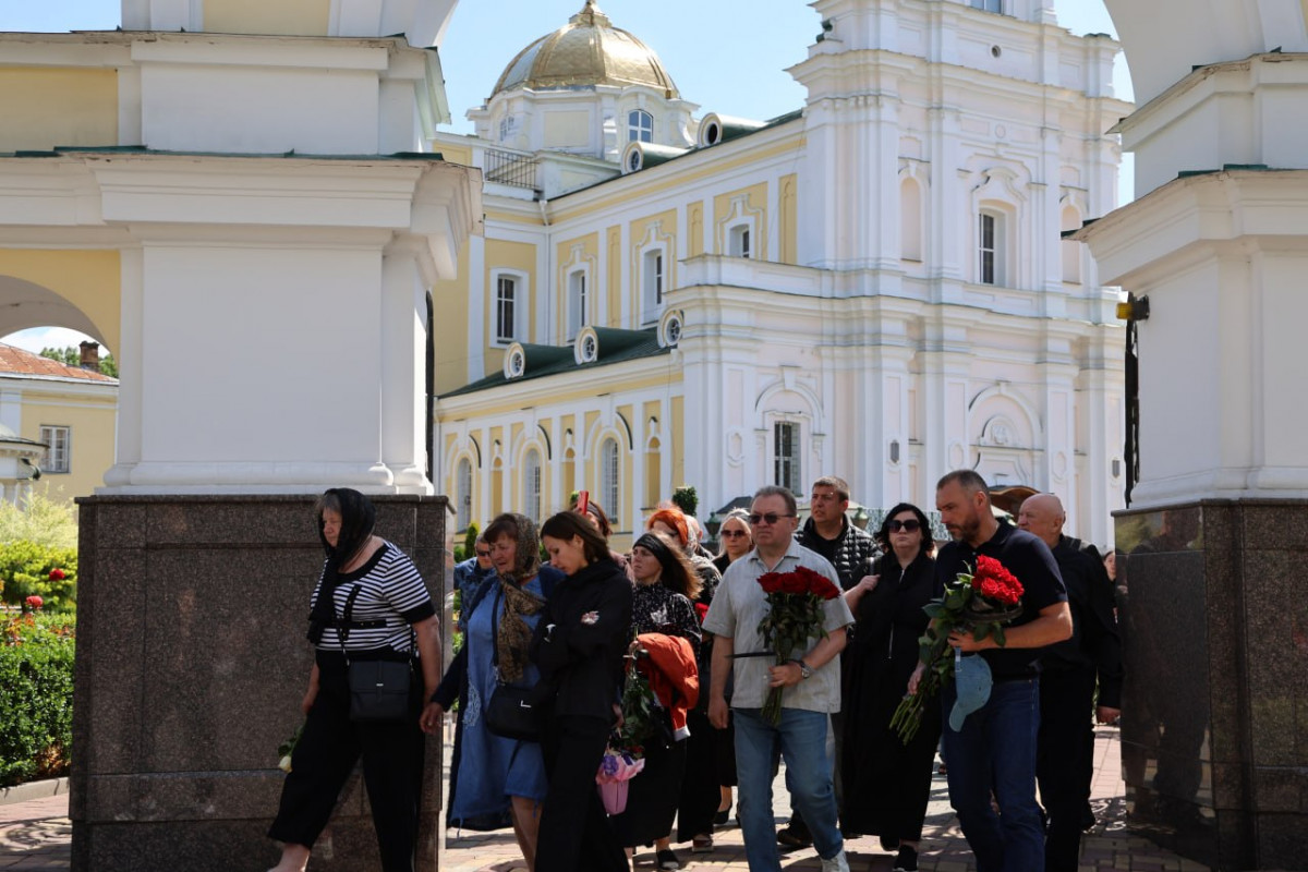 У Луцьку з військовими почестями поховали Героїв Романа Меюса та Олександра Радивоніка