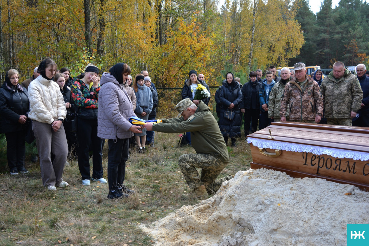 З перших днів вторгнення боронив Україну: на Волині попрощались з кавалером орденів «За мужність» Василем Петриком