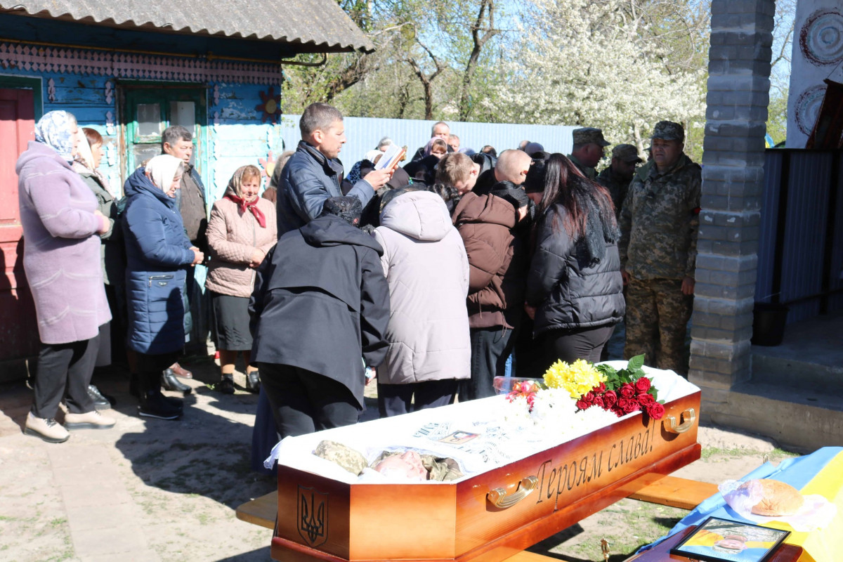 На Волині провели в останню дорогу захисника Івана Гутверта