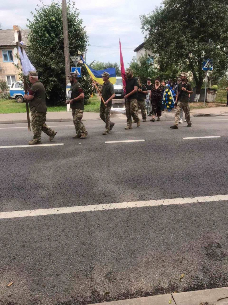 Загинув у січні: на Волині попрощалися із воїном В’ячеславом Мотикою