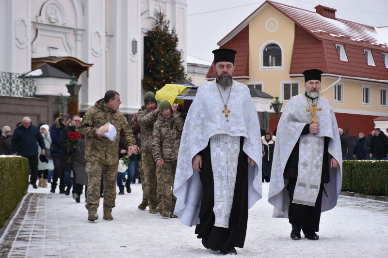 Назавжди 28: у Луцьку попрощалися з Героєм Антоном Єгоровим