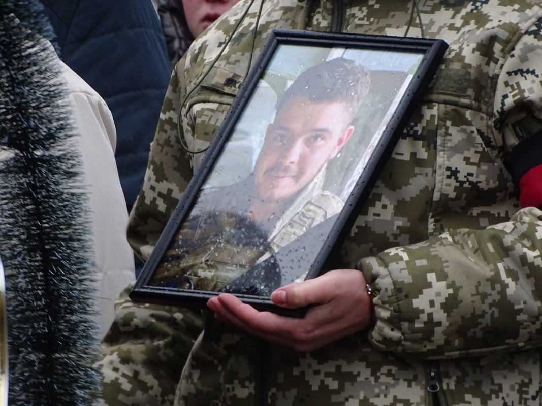 До рідного дому на Волині «на щиті» повернувся 20-річний захисник Станіслав Столярук