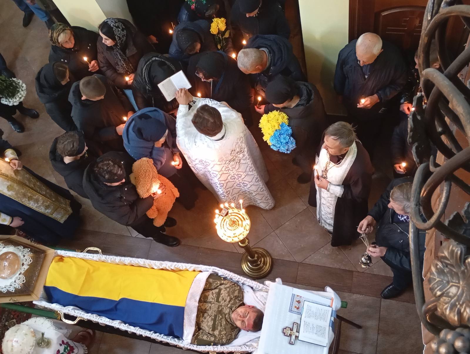 Загинув унаслідок ворожого обстрілу: на Волині попрощались з Героєм Іваном Горбачем