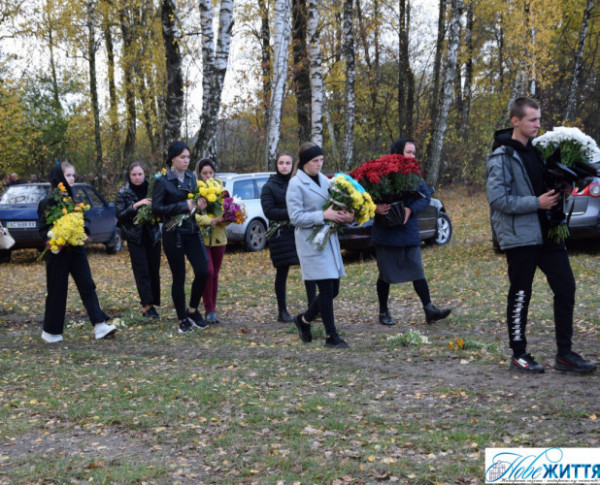 На Любешівщині під час похорону загиблого Героя Дмитра Зімича на небі з’явилася веселка