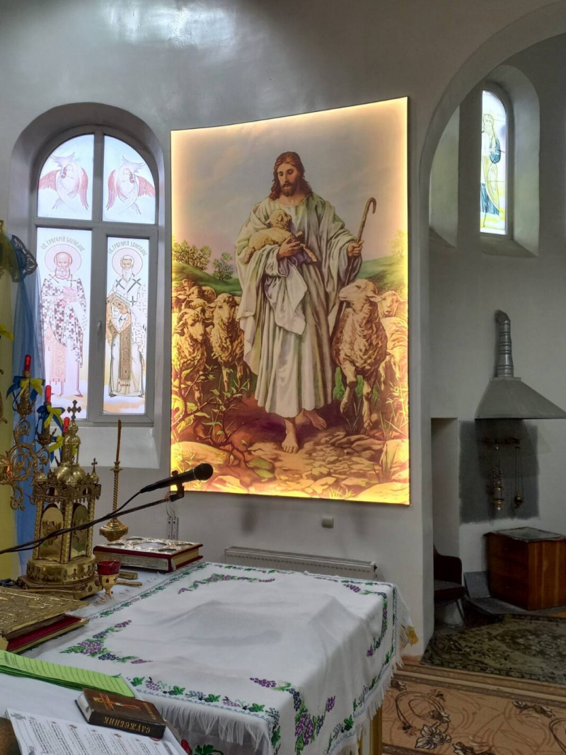 Невтомно дбає про храм уже 22 роки: історія священника з Луцького району