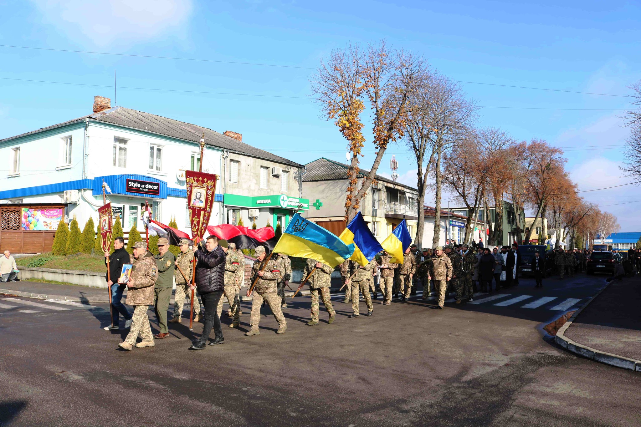 Маленька донечка втратила батька: на Волині попрощались з Героєм, який майже рік вважався зниклим безвісти