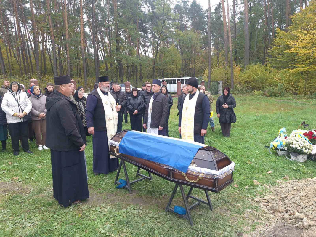 Вважався зниклим безвісти: на Волині попрощалися з Героєм Віталієм Бречком