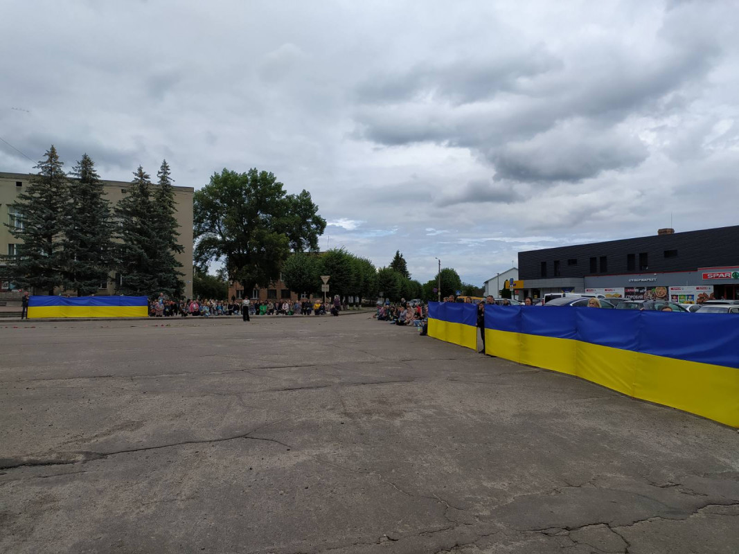 Ворожий дрон обірвав життя Героя: на Волині прощались з полеглим воїном Олегом Беценком