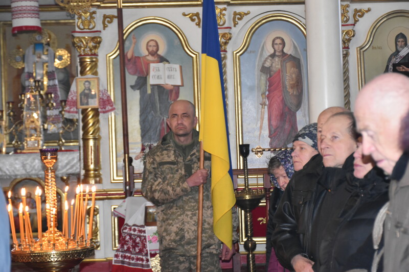 Загинув понад рік тому: у Луцькій громаді поховали 27-річного захисника Олександра Філіпчука