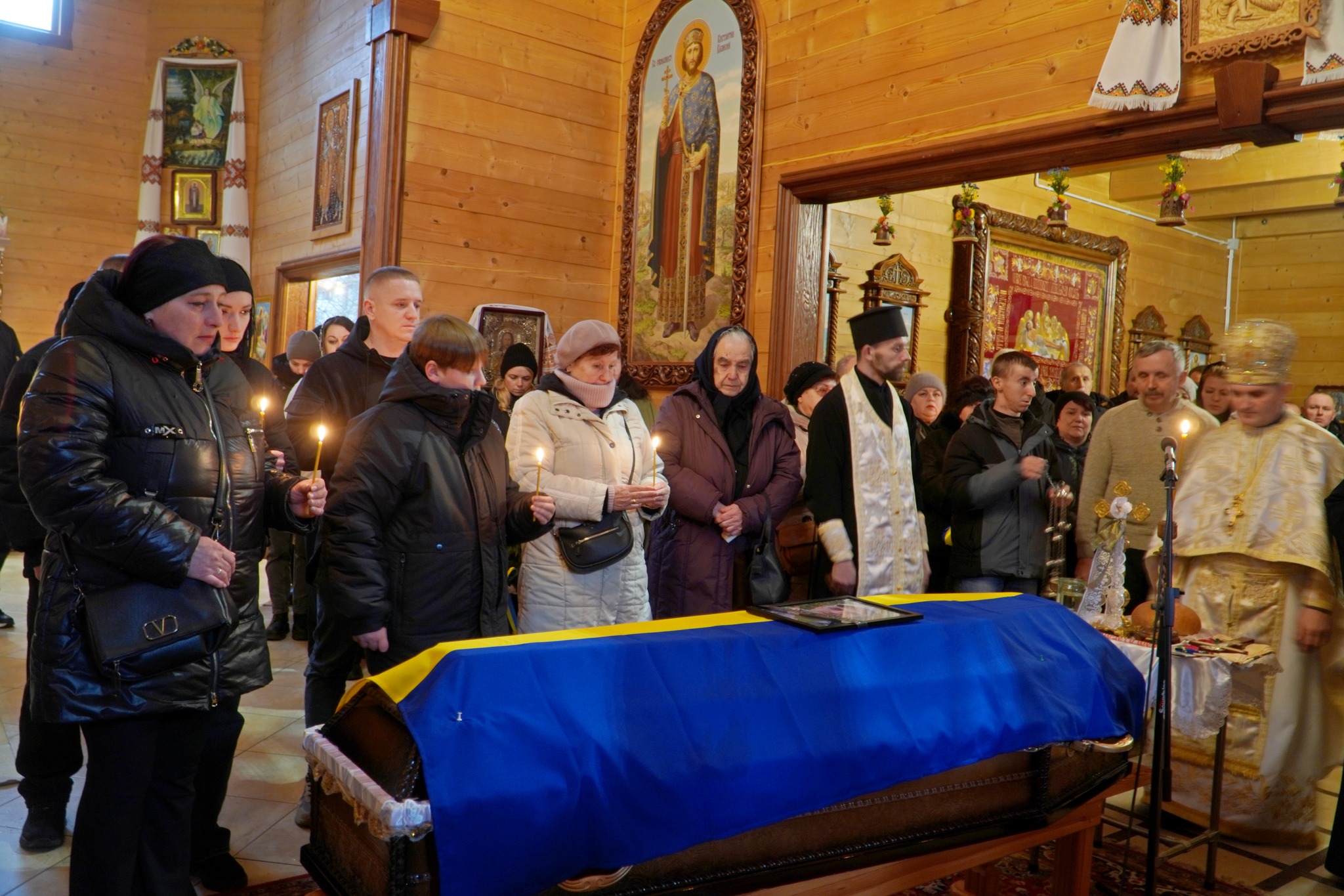 Понад рік вважався зниклим безвісти: на Волині попрощалися із захисником Романом Літвінчуком