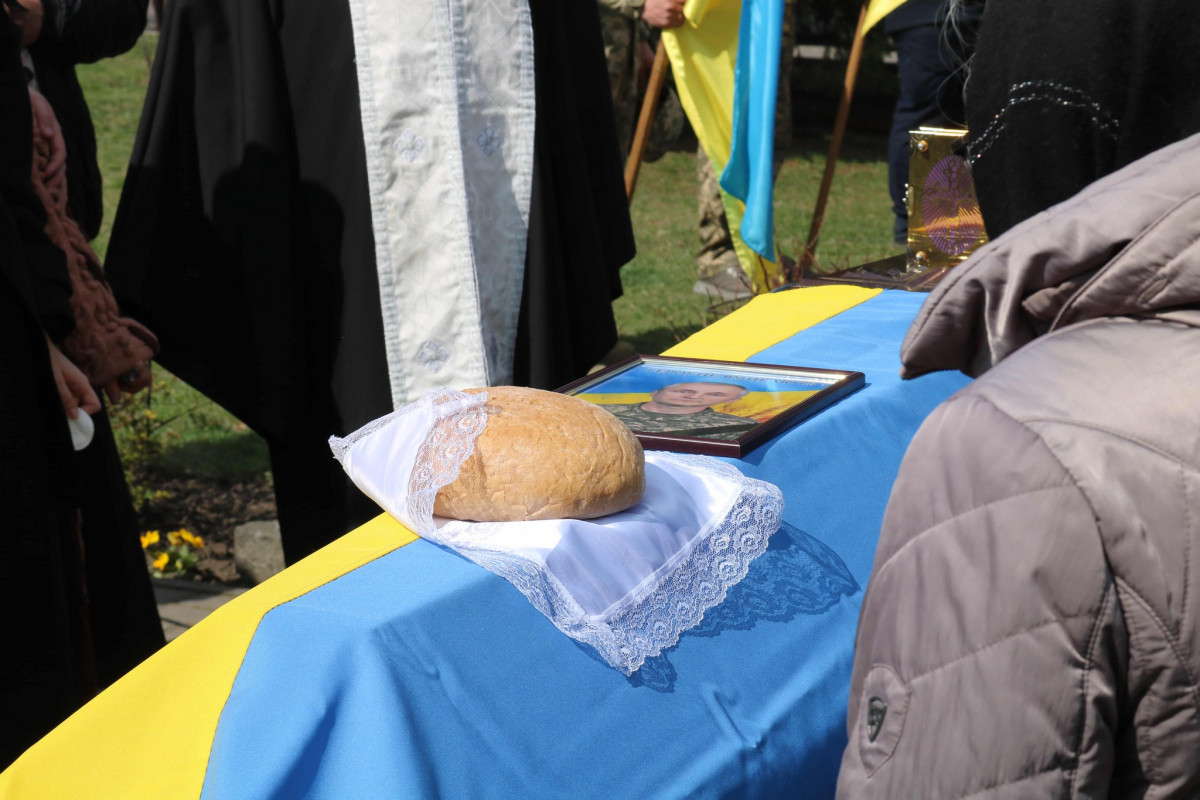 Життя присвятив порятунку інших: на Волині провели в останню дорогу воїна Олександра Батуру