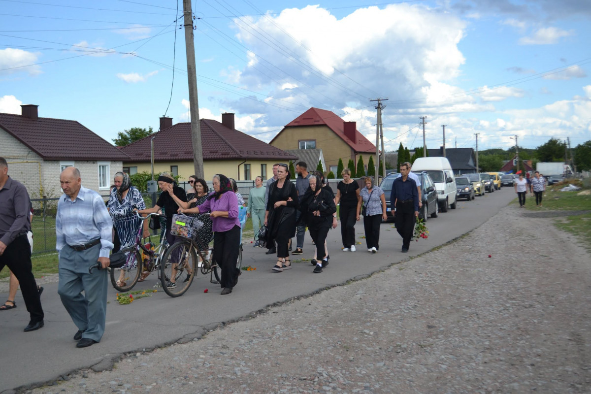 Понад рік вважався зниклим безвісти: на Волині поховали Героя Сергія Павловського