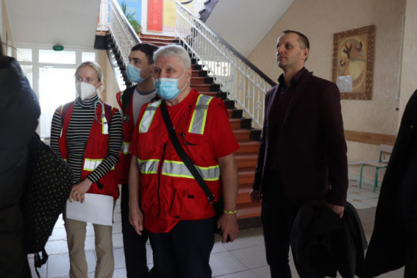 Канадські лікарі приймали пацієнтів у Володимирі