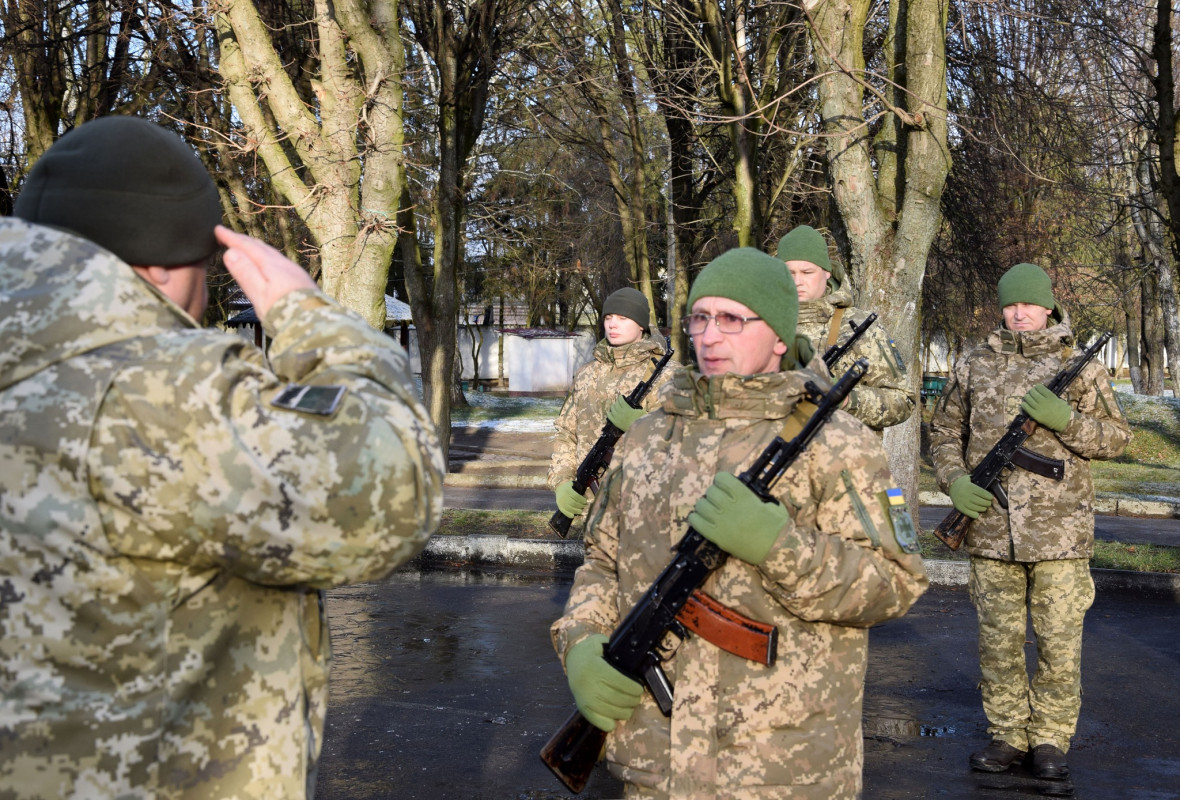 Збирав документи, щоб стати прикордонником, а «мобілізували» на вулиці: історія вчителя з Волині