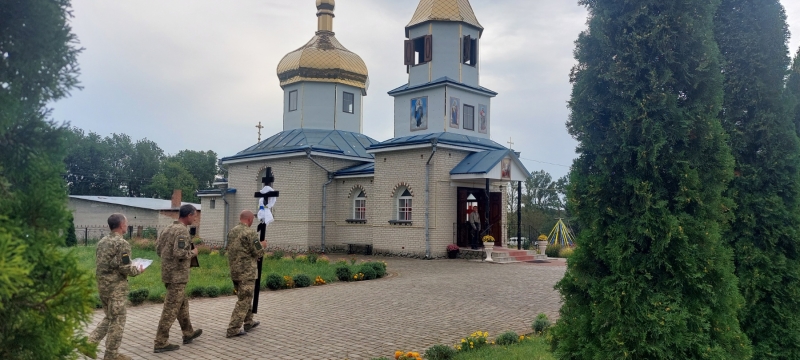 Отримав несумісні з життям поранення: на Волині попрощалися з Героєм Юрієм Атласом