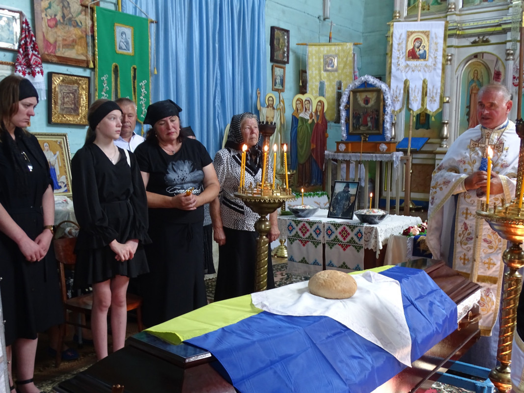 Лікарі боролися за його життя, але серце зупинилося: на Волині поховали 35-річного Сергія Омелянчука