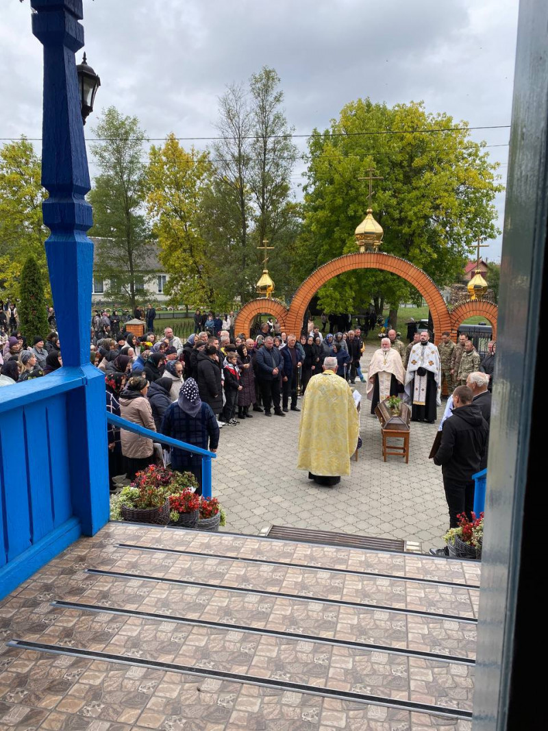 Серце зупинилося завчасно та несподівано у лікарні: на Волині поховали захисника Вадима Муца