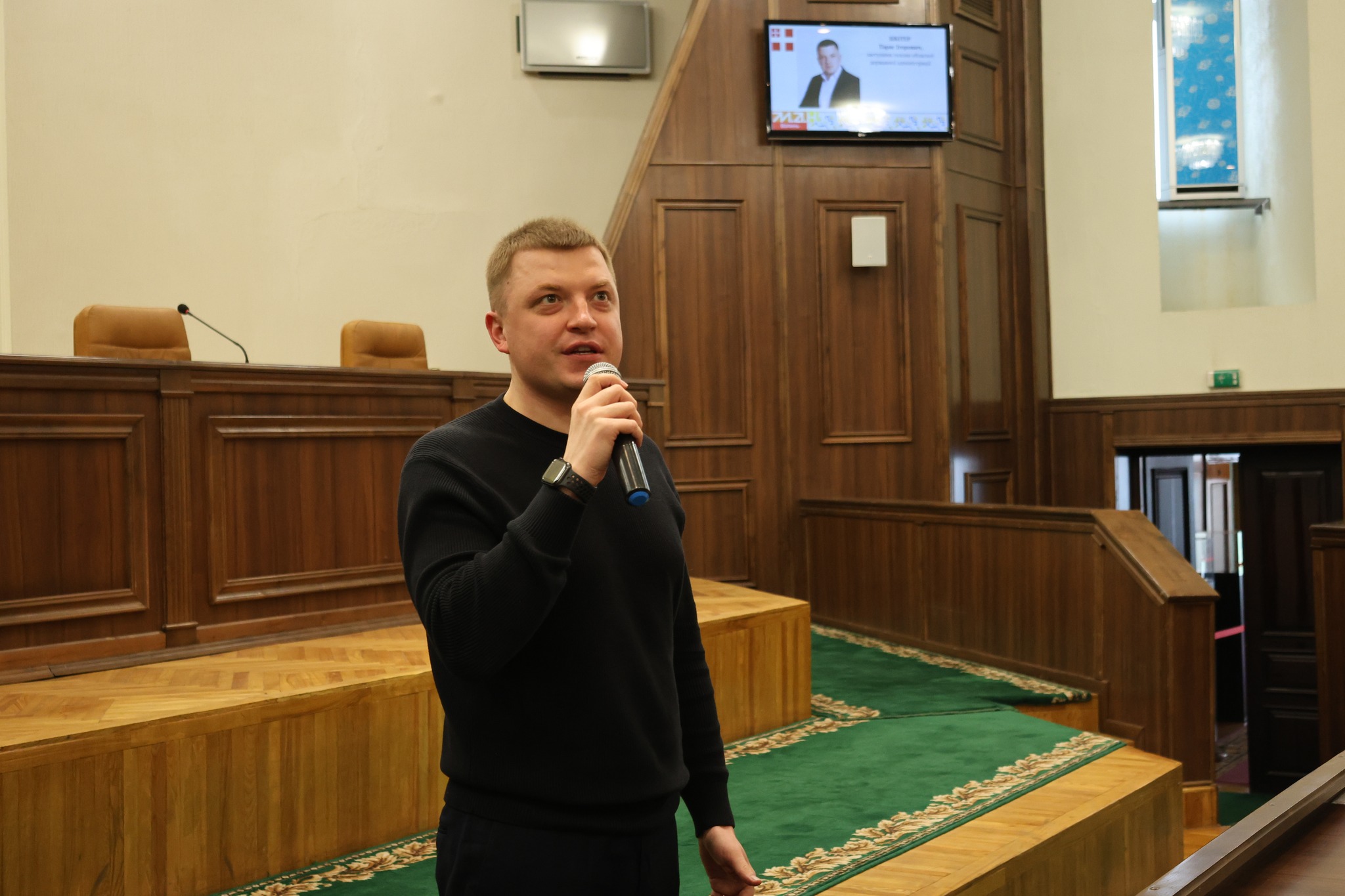 На Волині відзначили юних інтелектуалів: переможці олімпіад і конкурсів отримали нагороди