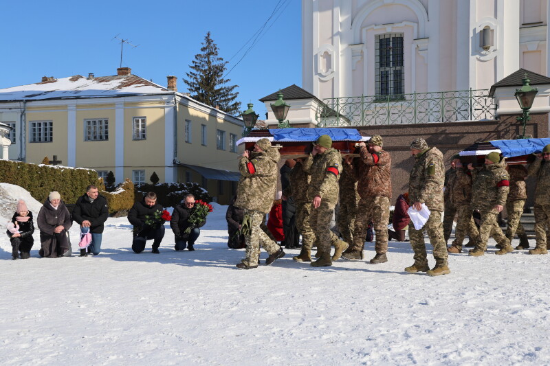 Луцьк попрощався із захисниками Петром Берлінцем і Сергієм Терещенком