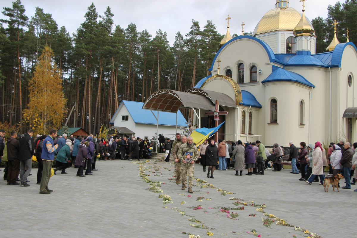 Кілька днів тому повернувся у військовий стрій: на Волині попрощалися з мужнім захисником Володимиром Євпаком