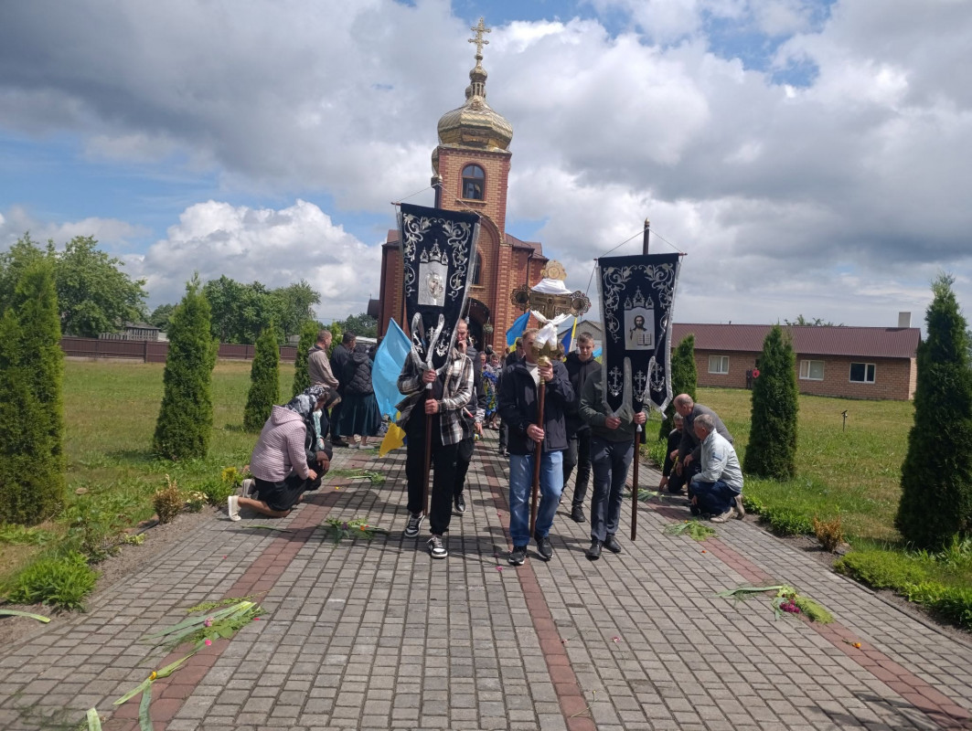Майже 2 роки рідні жили вірою та надією: на Волині поховали Героя Володимира Віннічука, який довгий час вважався зниклим безвісти