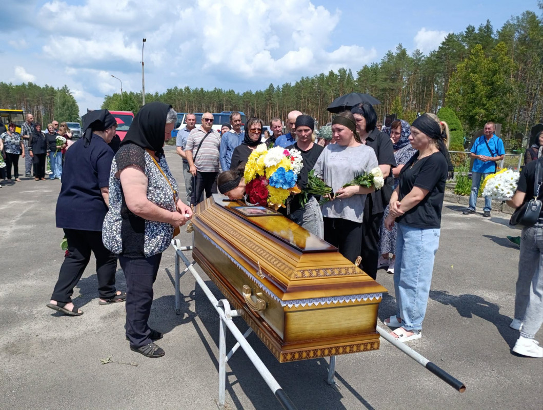 Навіки 22: на Волині поховали Героя Олександра Бусла, який тривалий час вважався зниклим безвісти