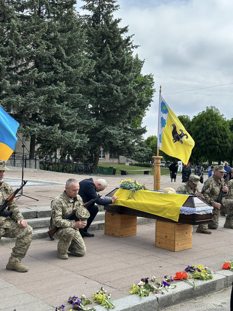 На Волині провели в останню путь захисника Андрія Трохимчука