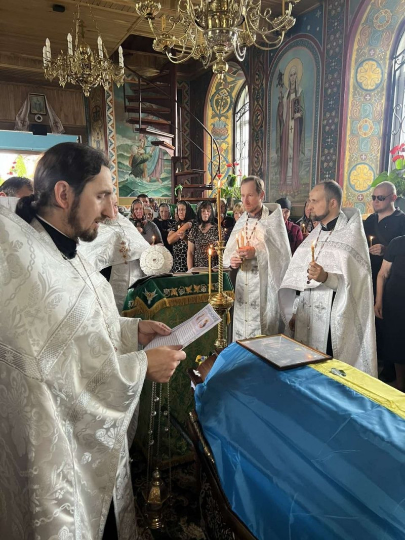 Півтора року вважався зниклим безвісти: на Волині поховали захисника Петра Мельника