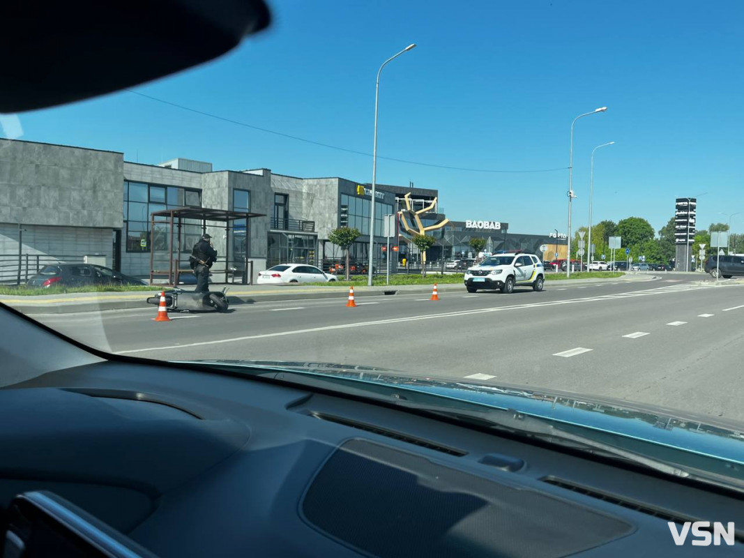 Біля Луцька сталася аварія: постраждав мотоцикліст