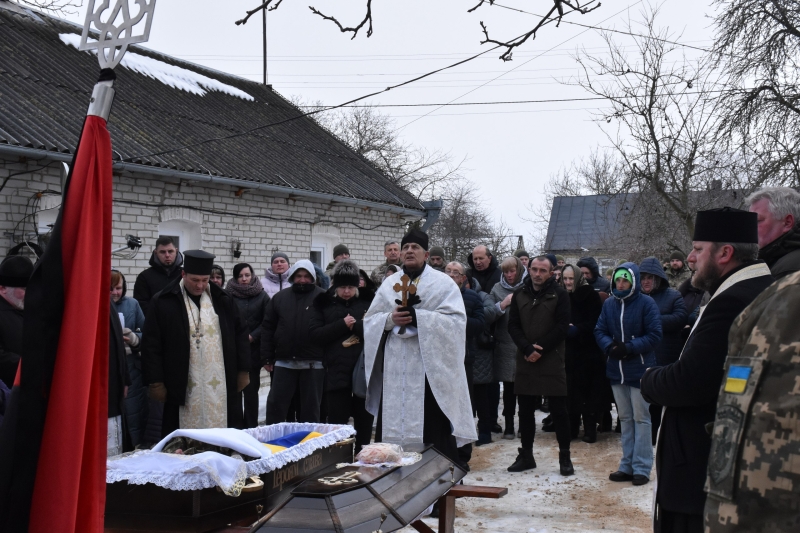 На Волині в останню путь провели Героя Віктора Радченка